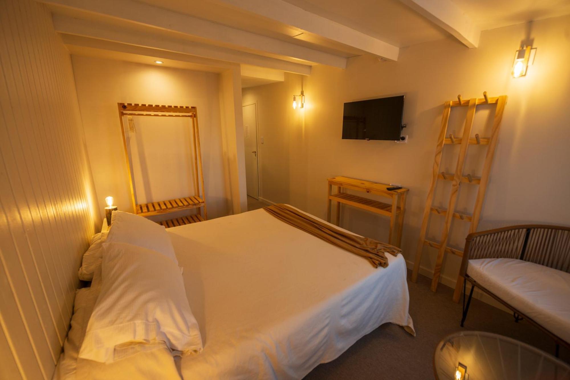 ホテル ロス カラファテス B＆B ウシュアイア エクステリア 写真
