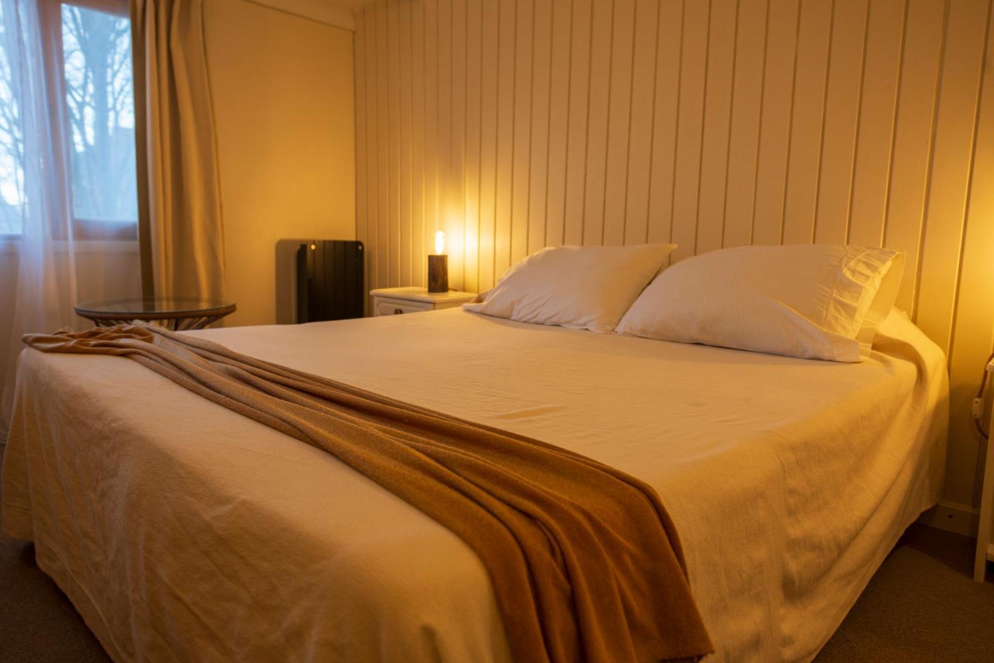 ホテル ロス カラファテス B＆B ウシュアイア エクステリア 写真