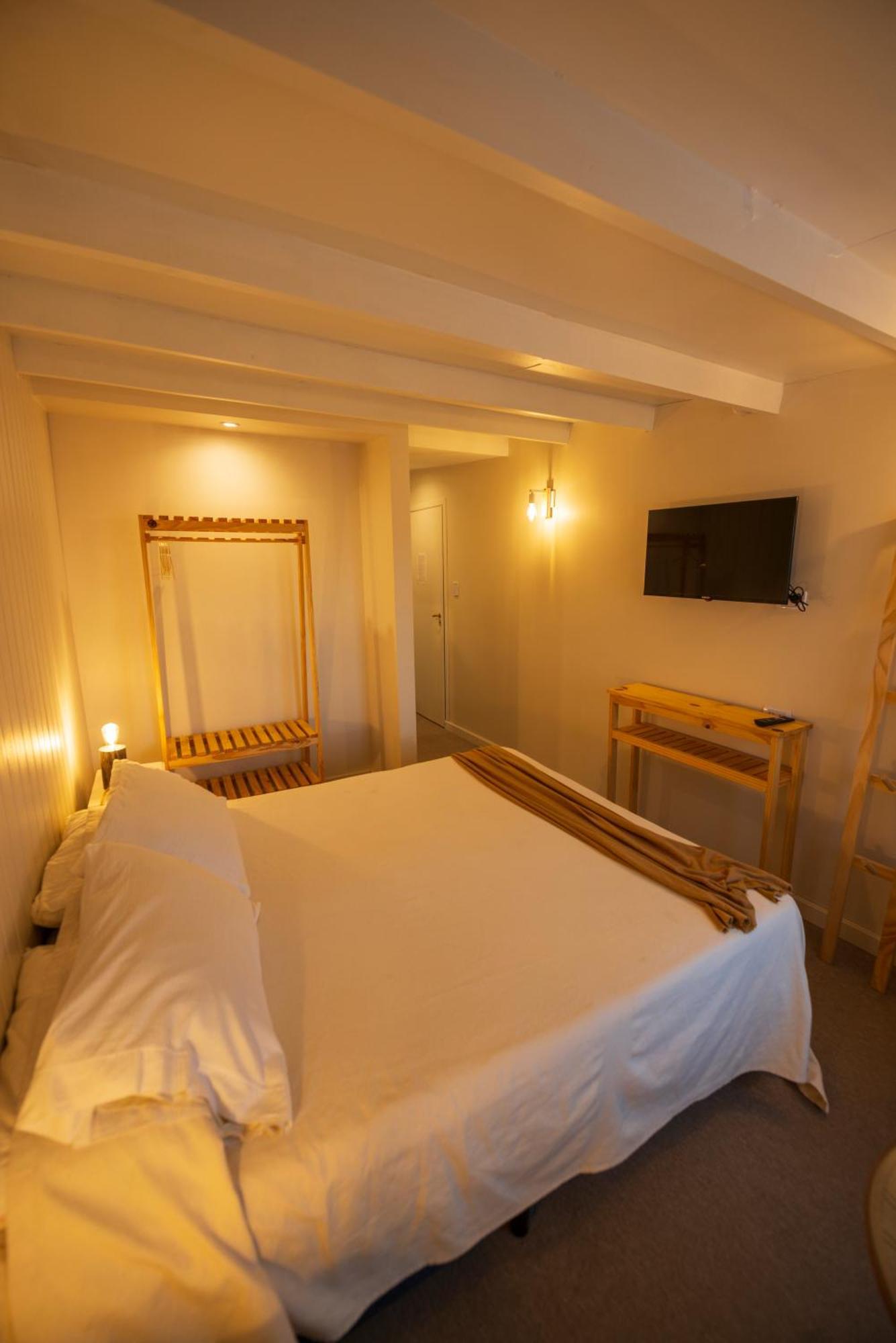 ホテル ロス カラファテス B＆B ウシュアイア エクステリア 写真