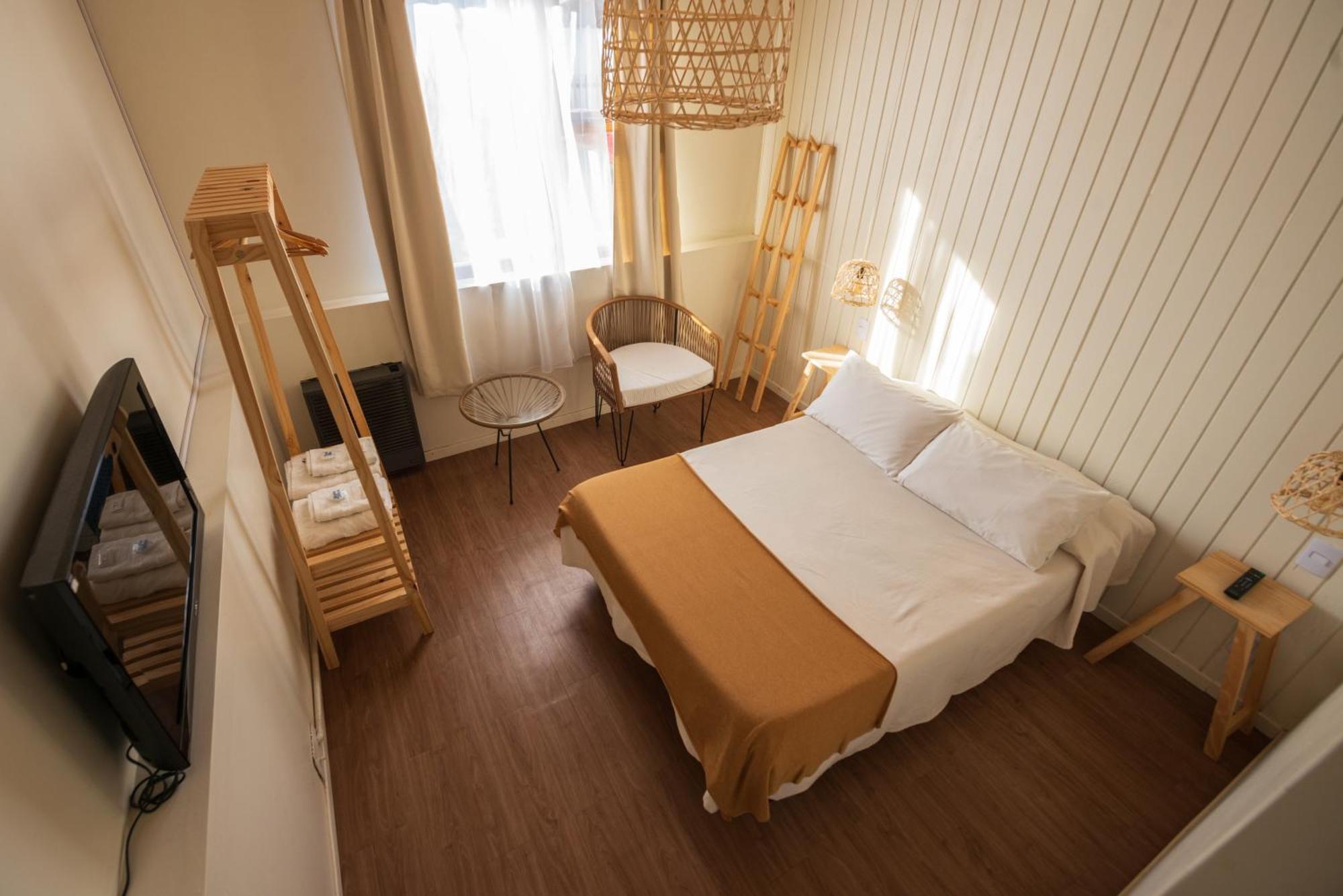 ホテル ロス カラファテス B＆B ウシュアイア エクステリア 写真