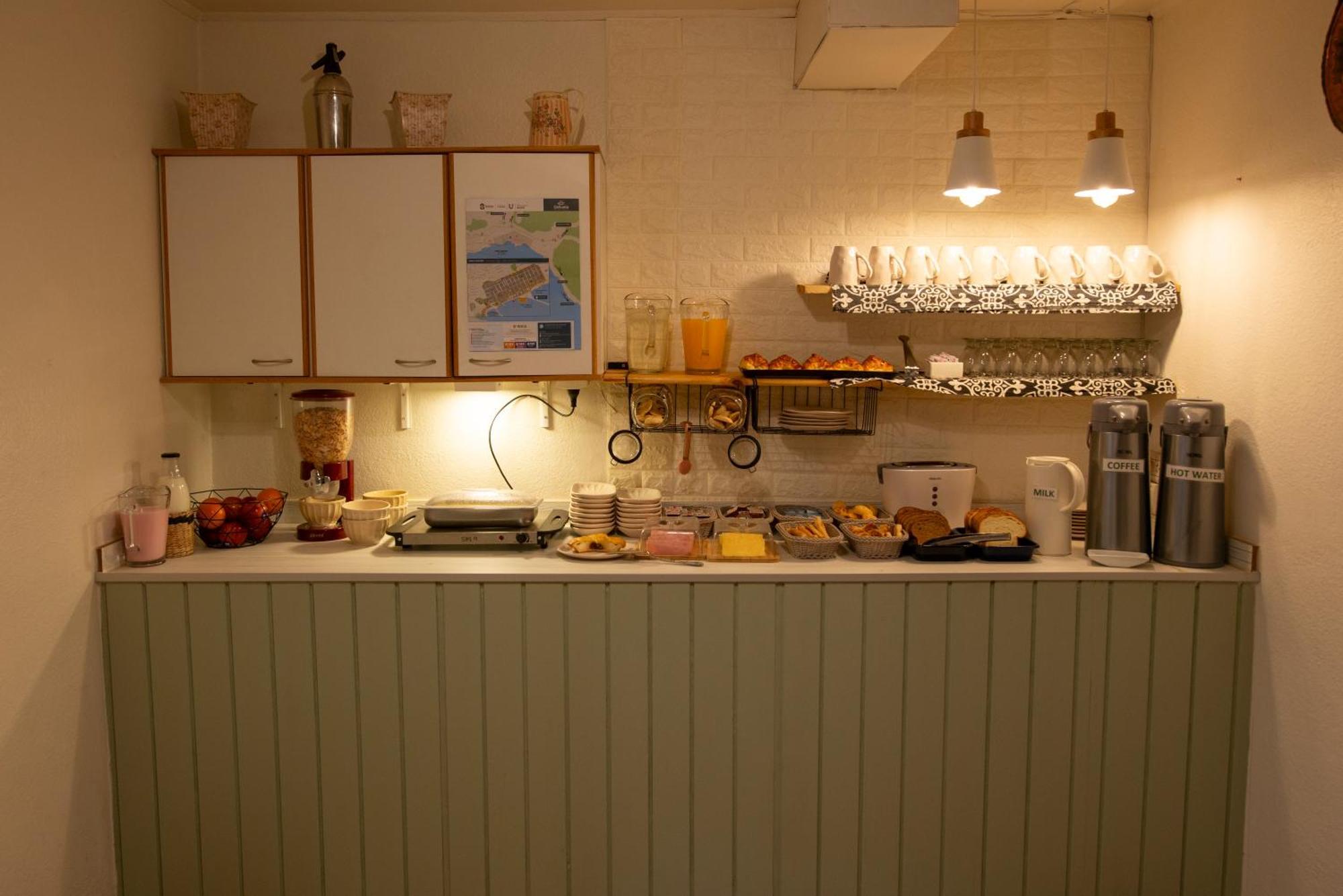 ホテル ロス カラファテス B＆B ウシュアイア エクステリア 写真